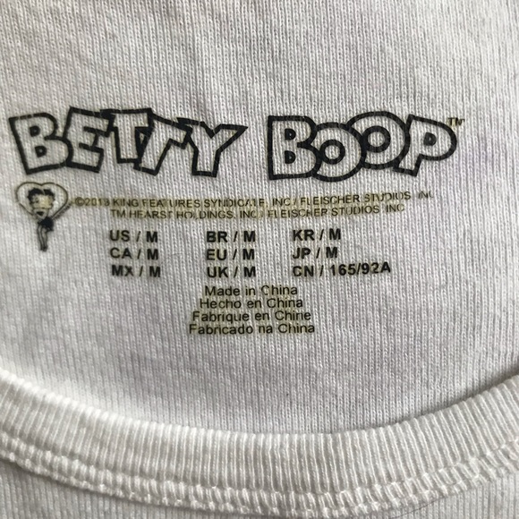 Betty Boop t shirt & denim shorts 🇺🇸 - Picture 3 of 13